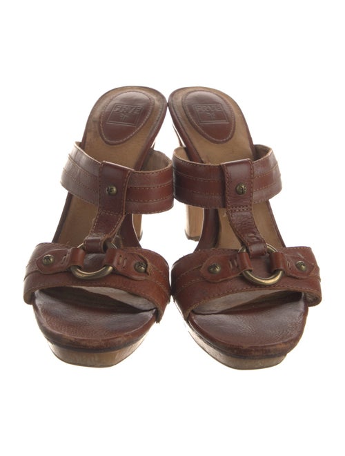Frye Leather T-Strap Sandals