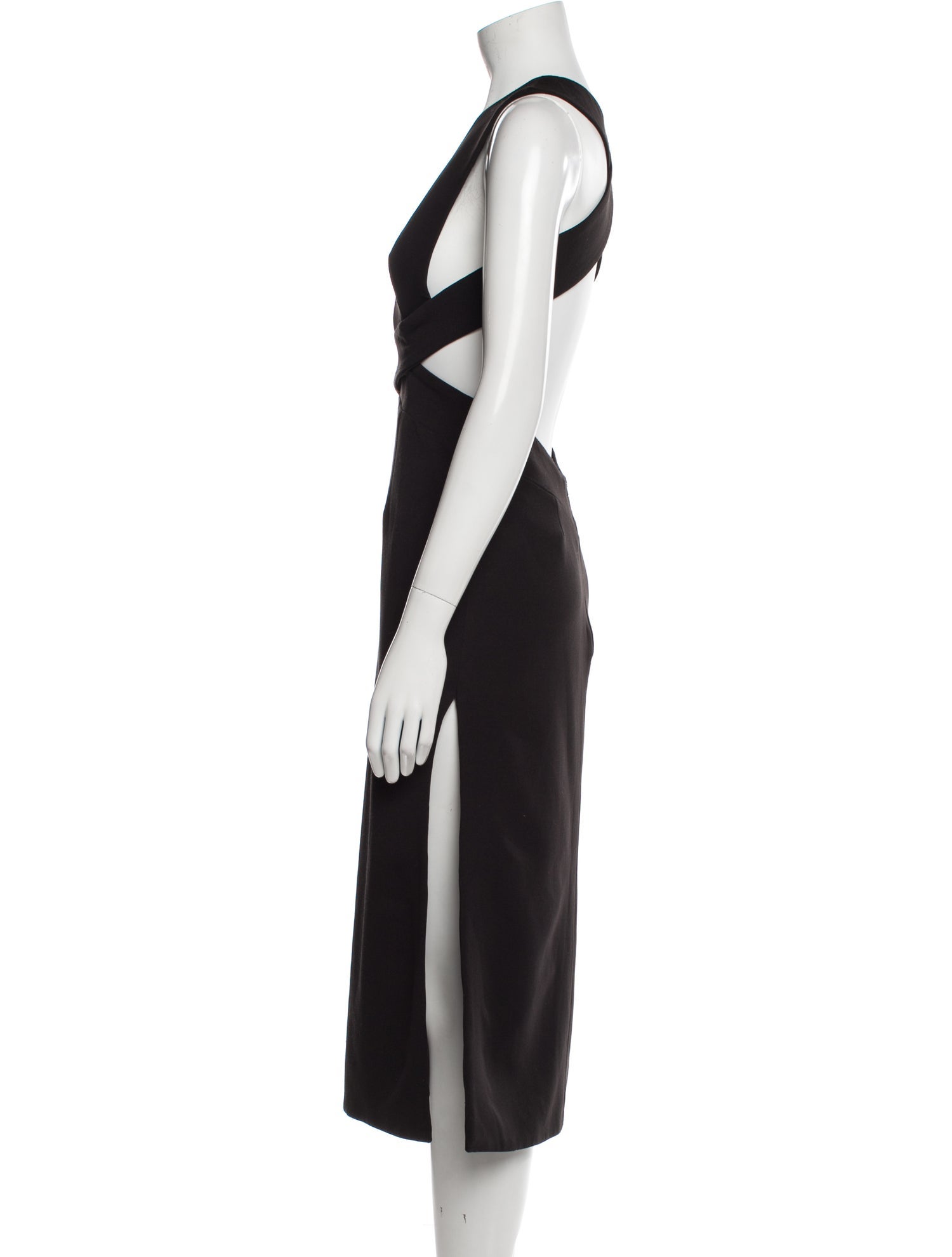 Fame & Partners V-Neck Long Dress