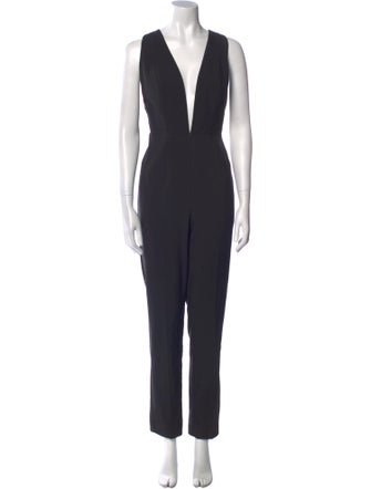 Fame & Partners Plunge Neckline Jumpsuit