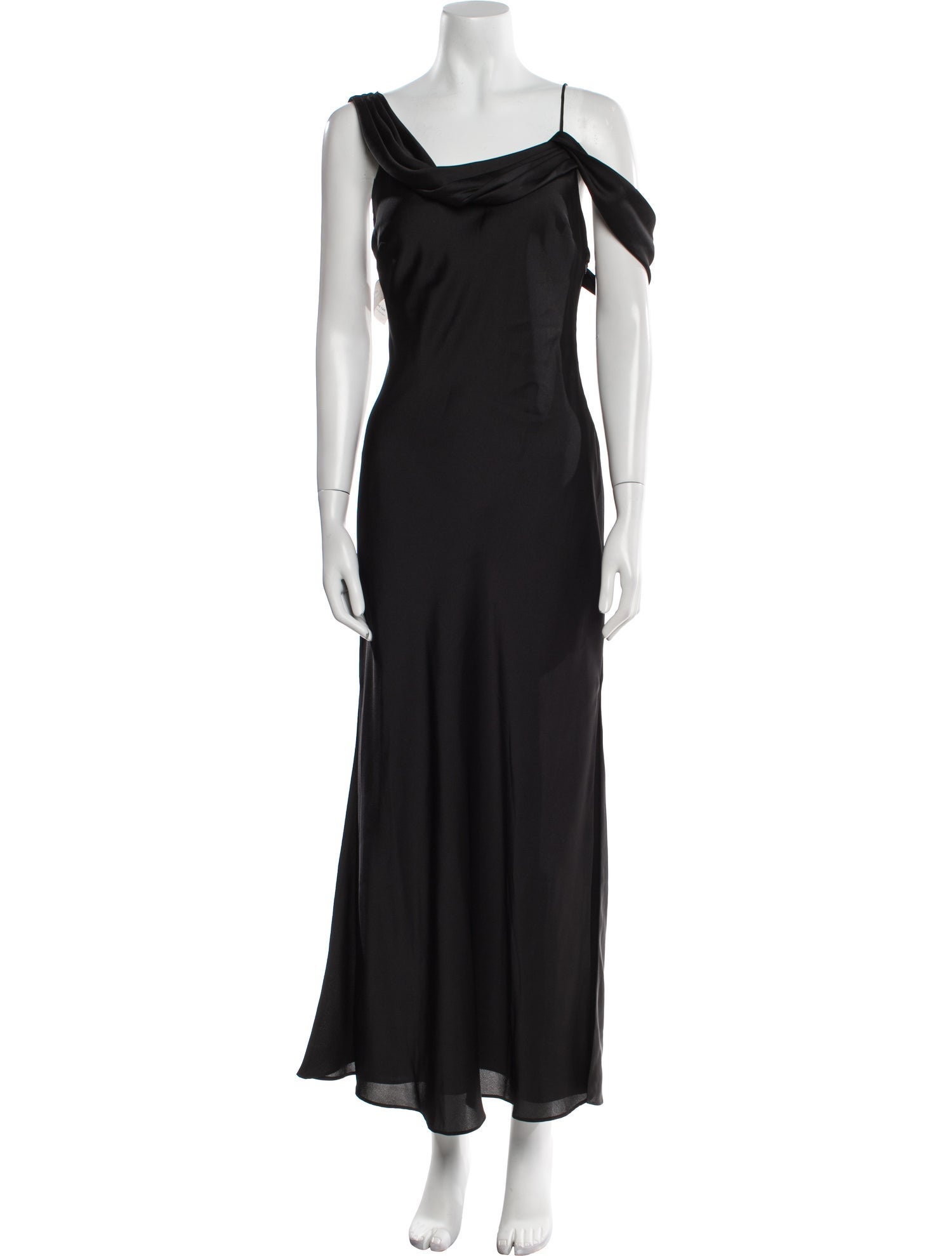 Fame & Partners Square Neckline Long Dress