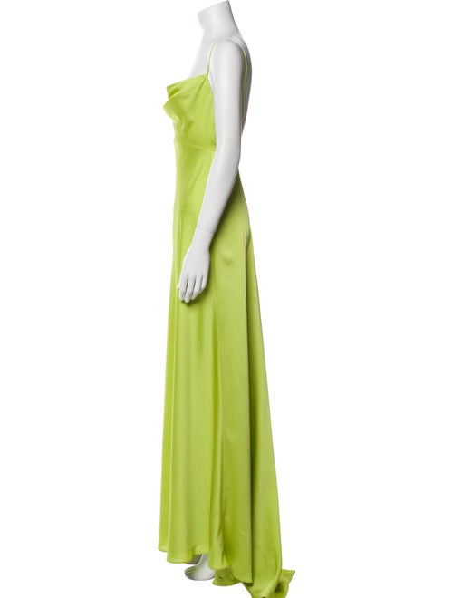 Fame & Partners Square Neckline Long Dress