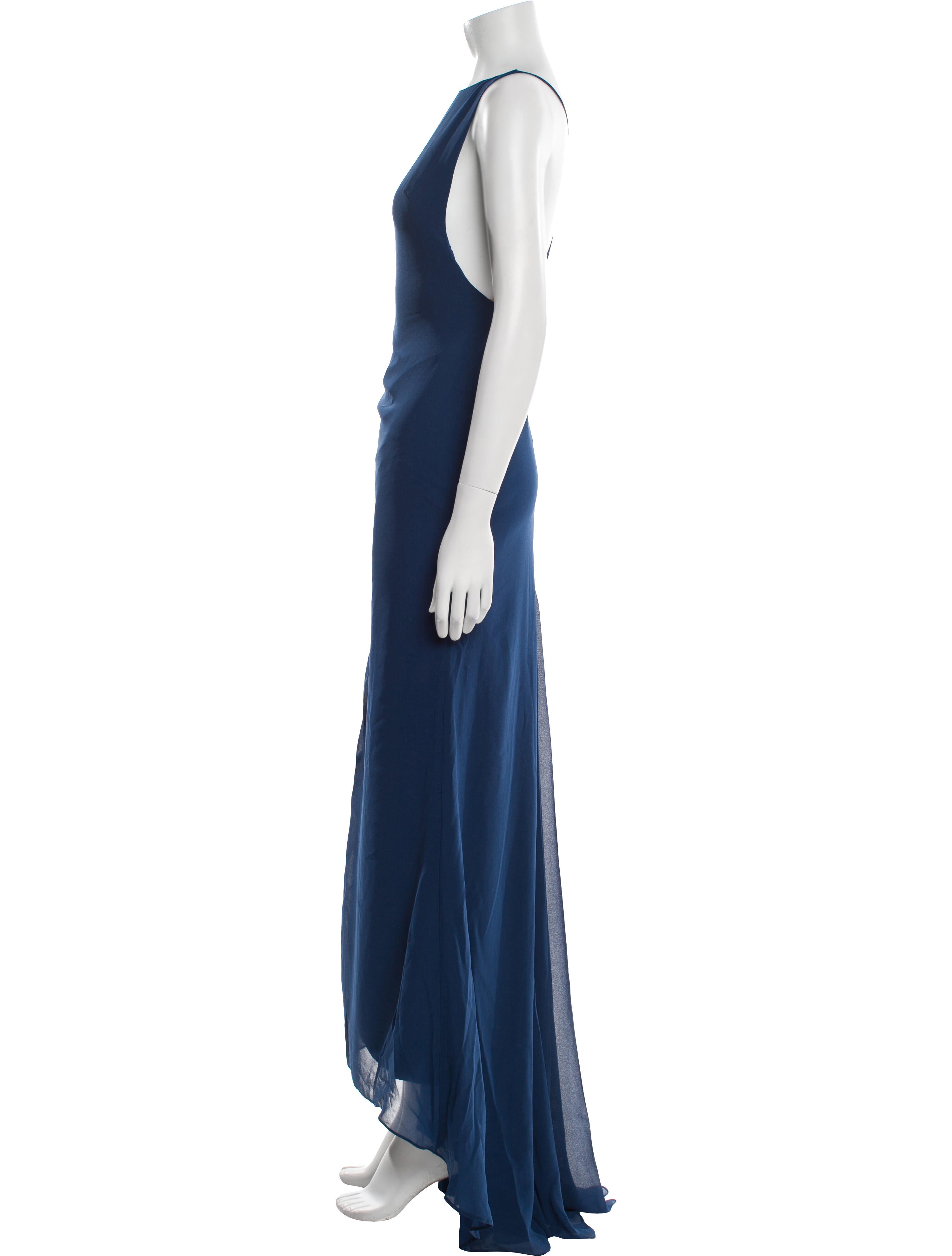 Fame & Partners Bateau Neckline Long Dress