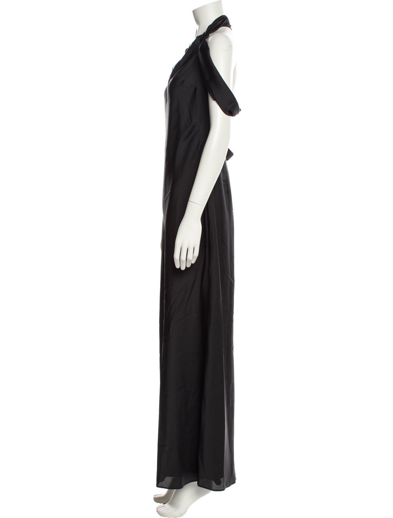 Fame & Partners V-Neck Long Dress