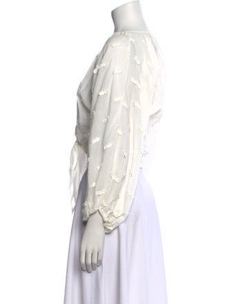 Farm Rio V-Neck Three-Quarter Sleeve Crop Top