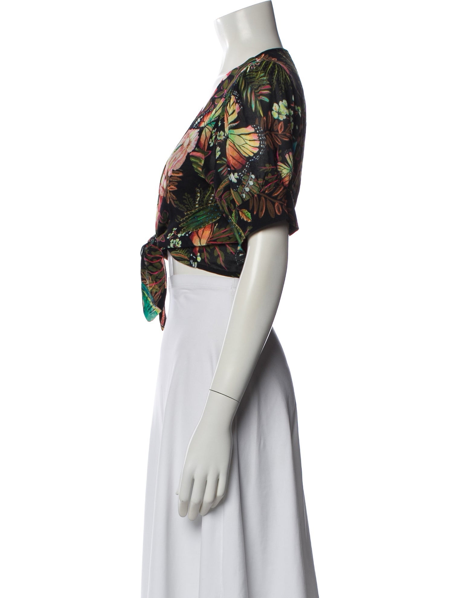 Farm Rio Floral Print V-Neck Crop Top