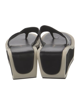 FRAME Leather Slides