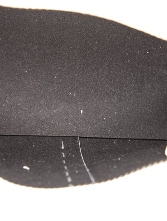 FRAME Patent Leather Shoulder Bag