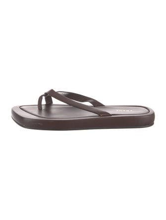 FRAME Leather Flip Flops