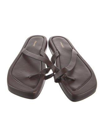 FRAME Leather Flip Flops