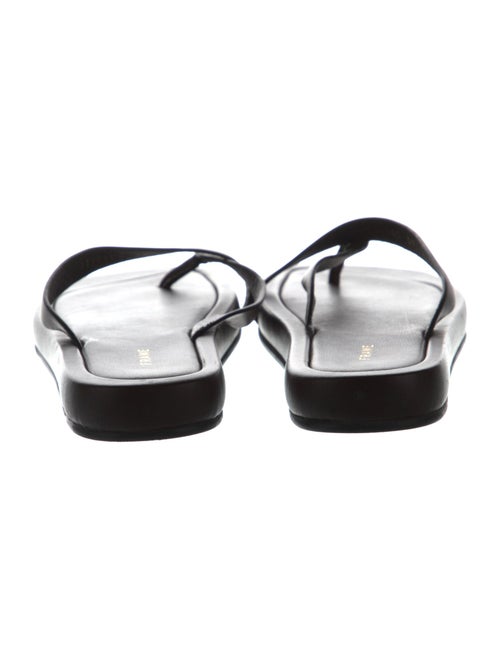FRAME Leather Flip Flops