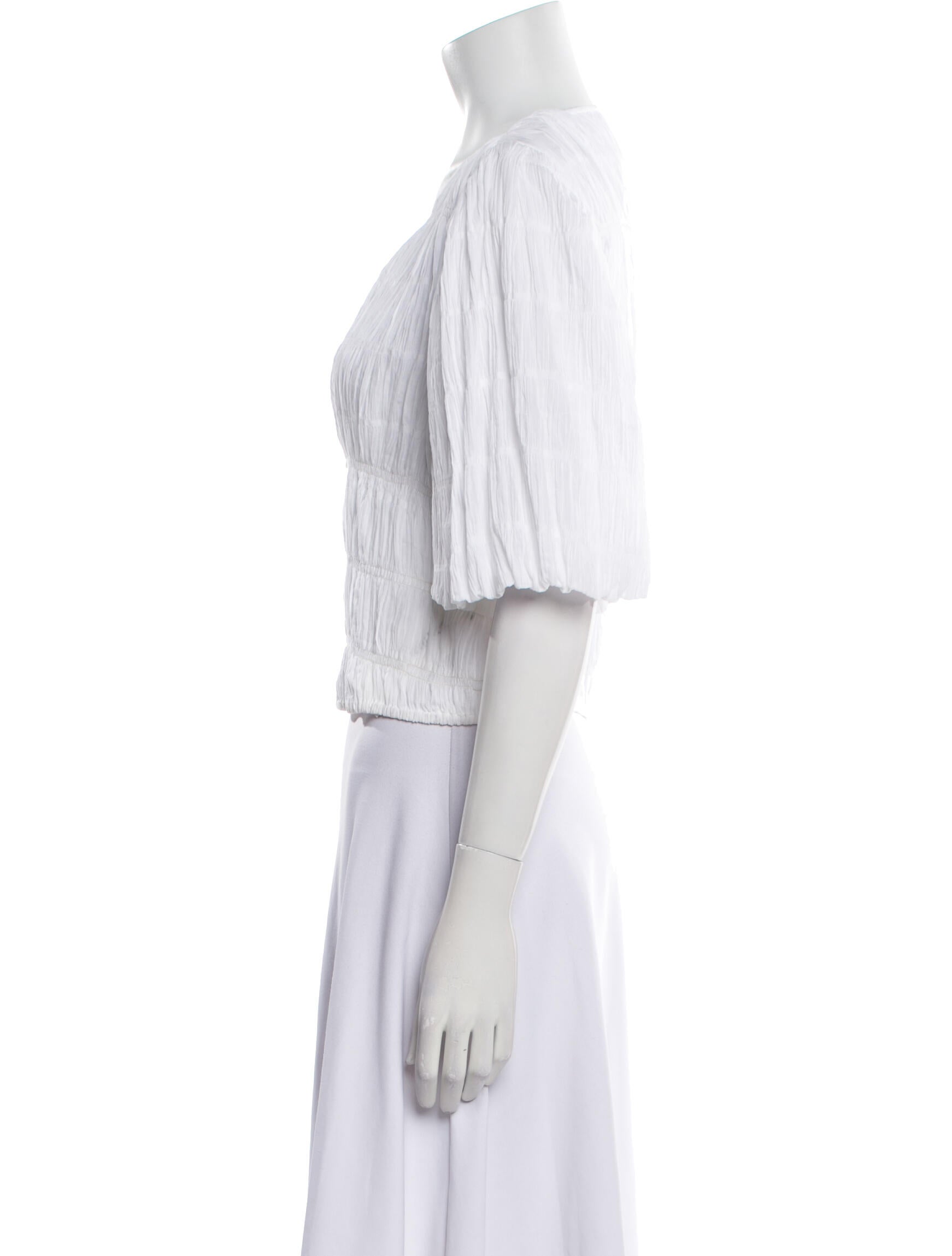 FRAME V-Neck Three-Quarter Sleeve Crop Top