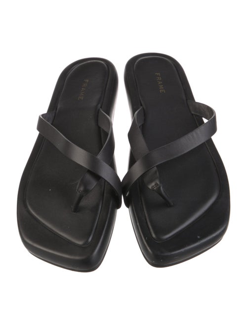 FRAME Leather Flip Flops