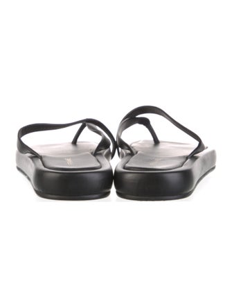 FRAME Leather Flip Flops