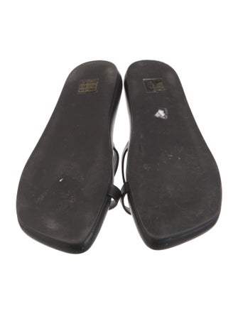 FRAME Leather Flip Flops