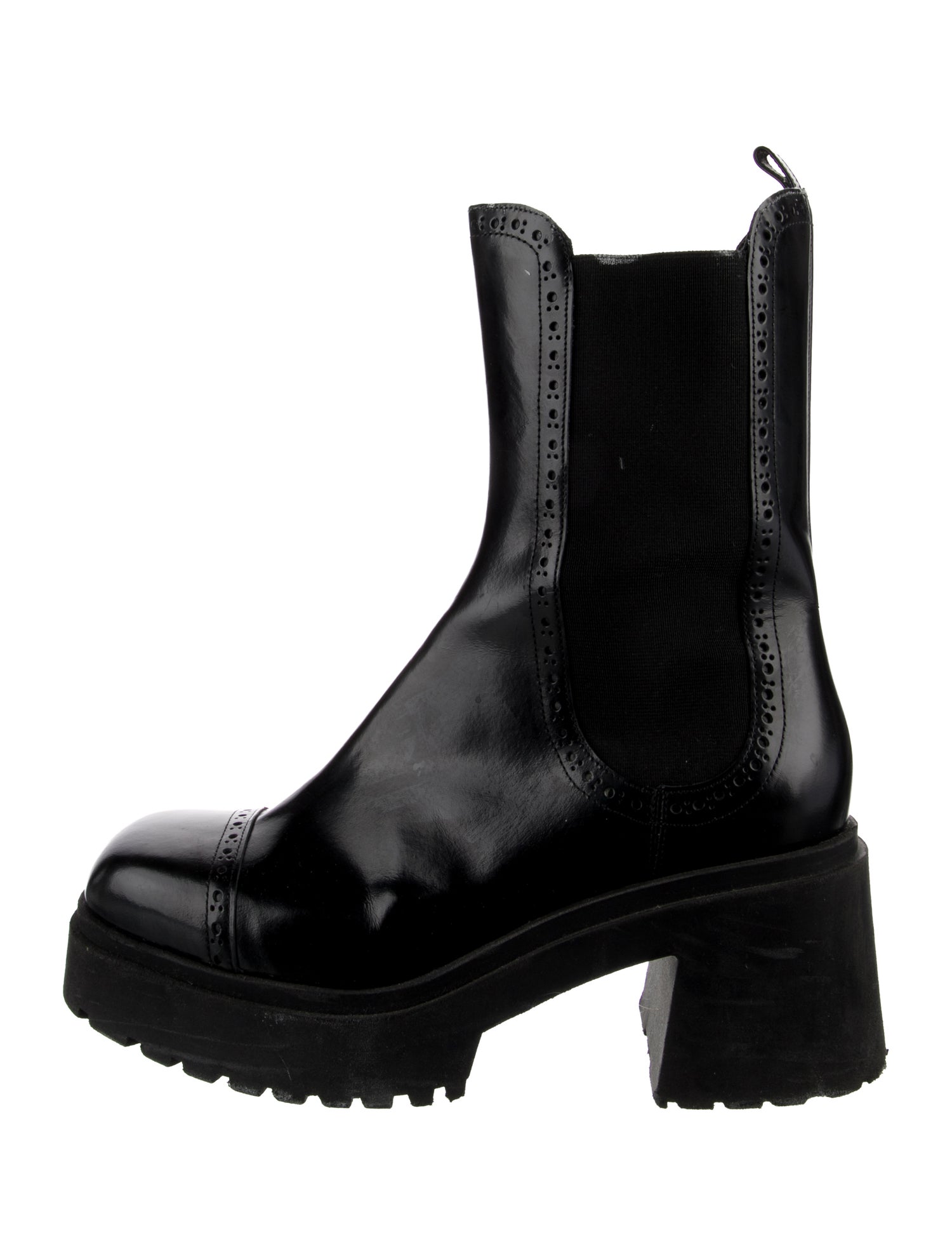 FRAME Patent Leather Chelsea Boots