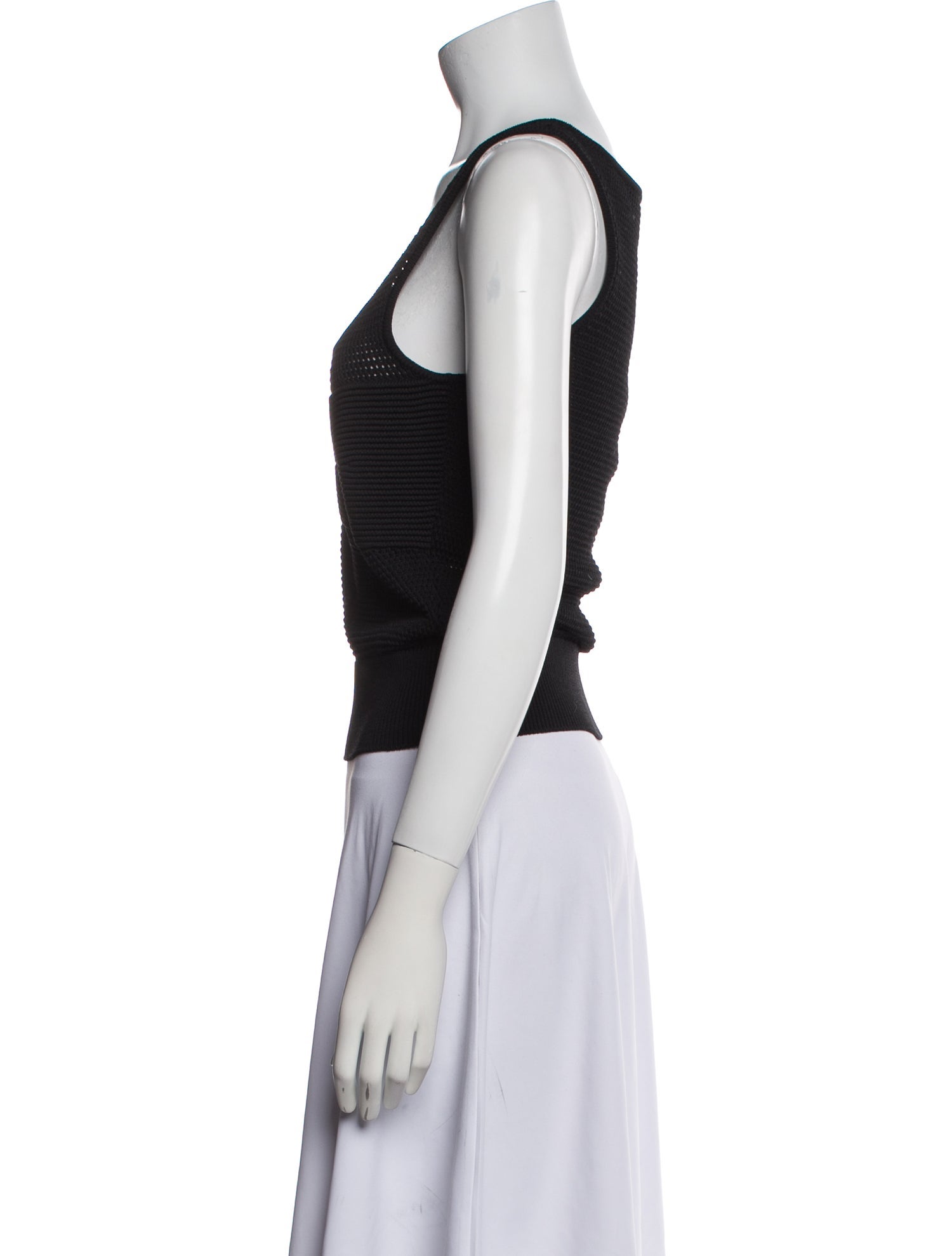 FRAME Scoop Neck Sleeveless Top
