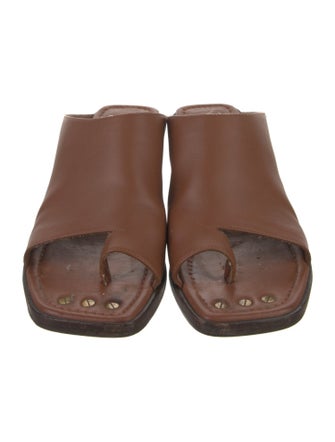 FRAME Leather Slides