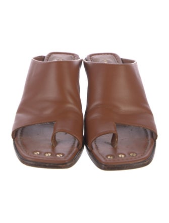 FRAME Leather Slides