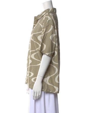 FRAME Printed Short Sleeve Button-Up Top