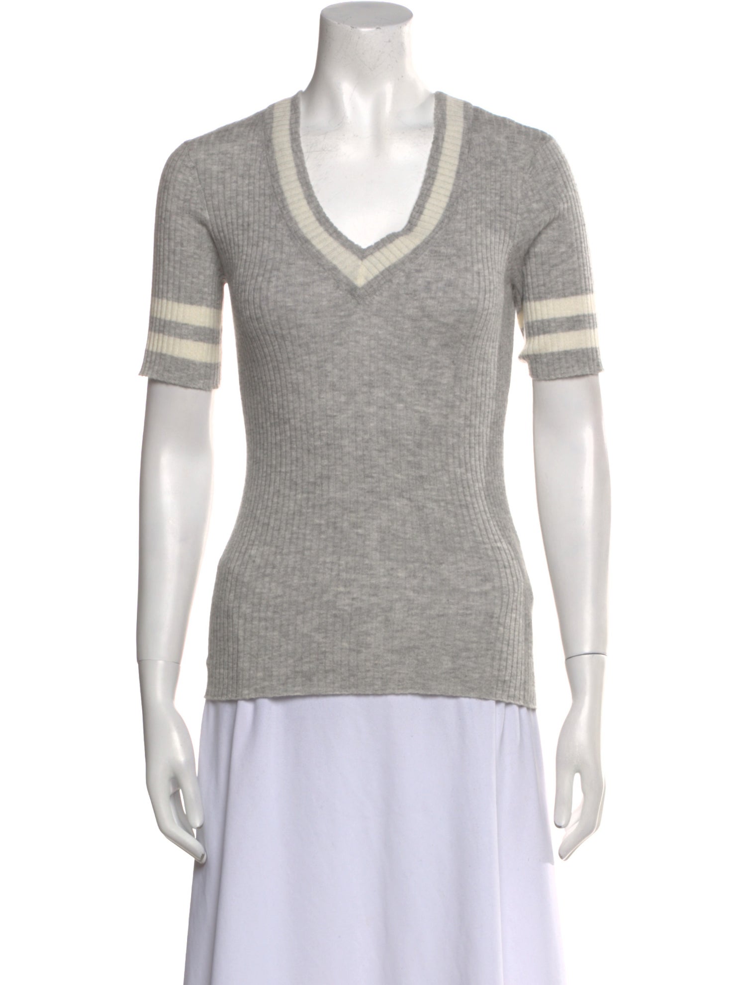 FRAME V-Neck Short Sleeve T-Shirt