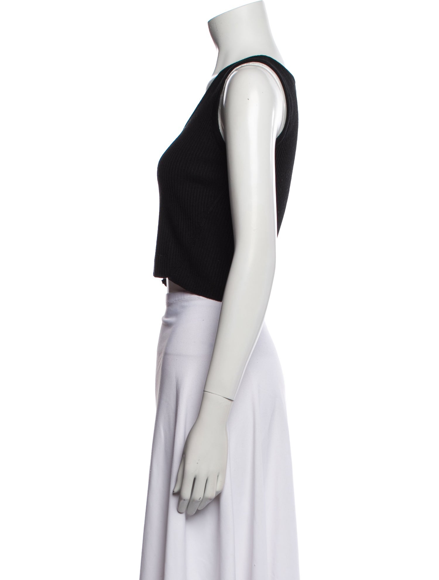 FRAME V-Neck Sleeveless Crop Top