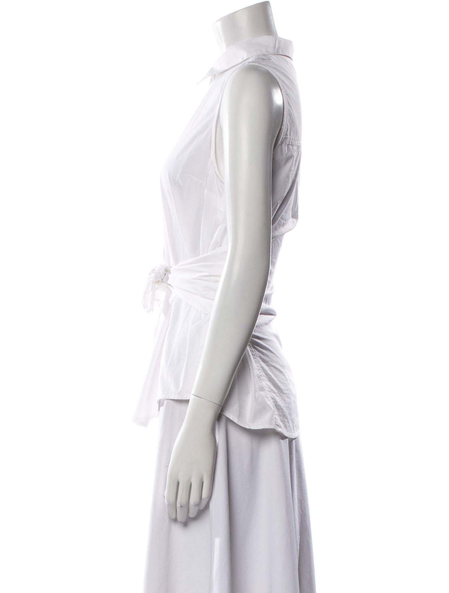 FRAME Sleeveless Button-Up Top