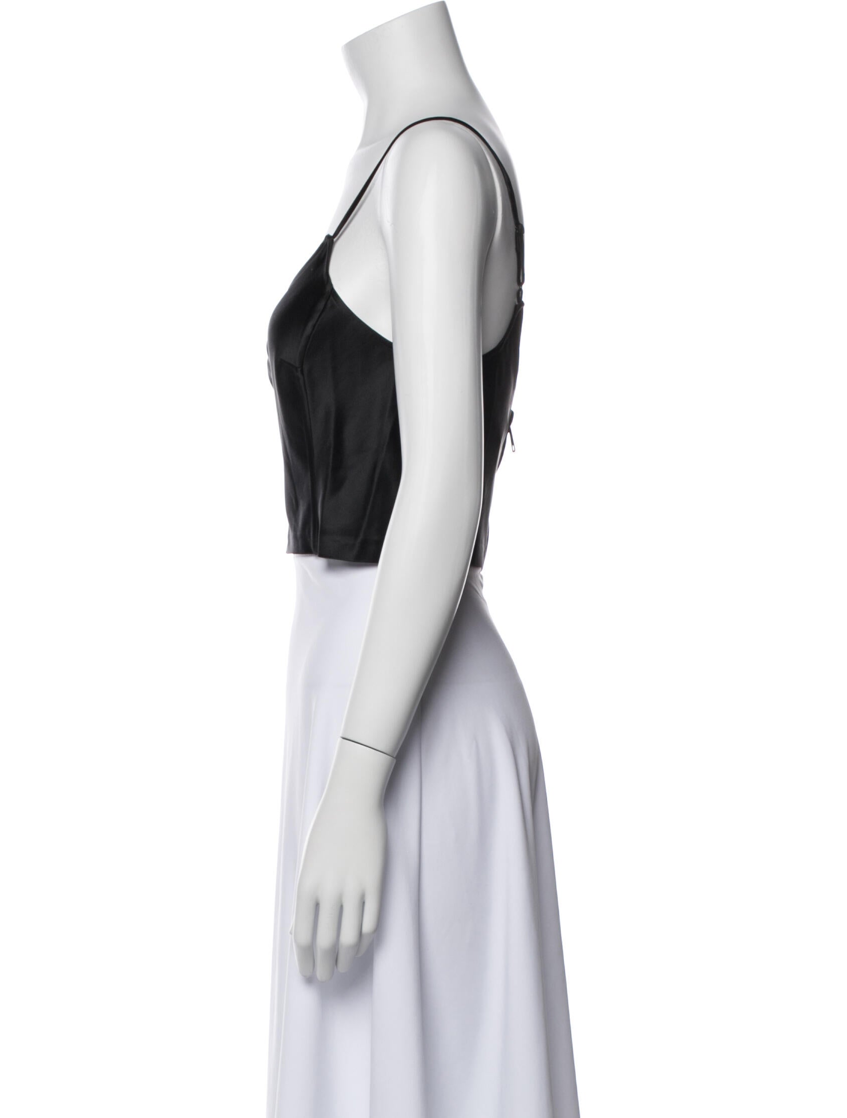 FRAME V-Neck Sleeveless Crop Top