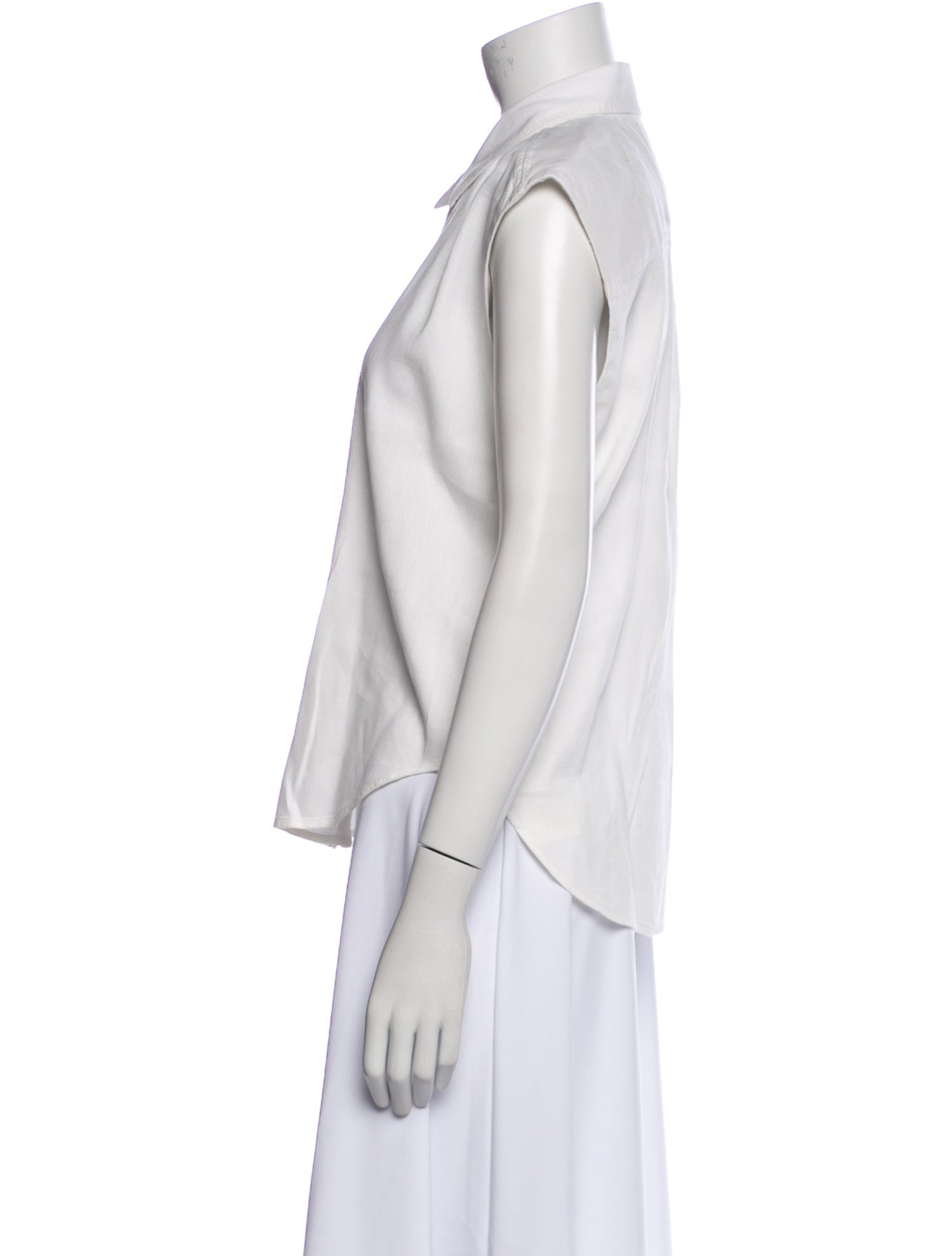 FRAME Sleeveless Button-Up Top