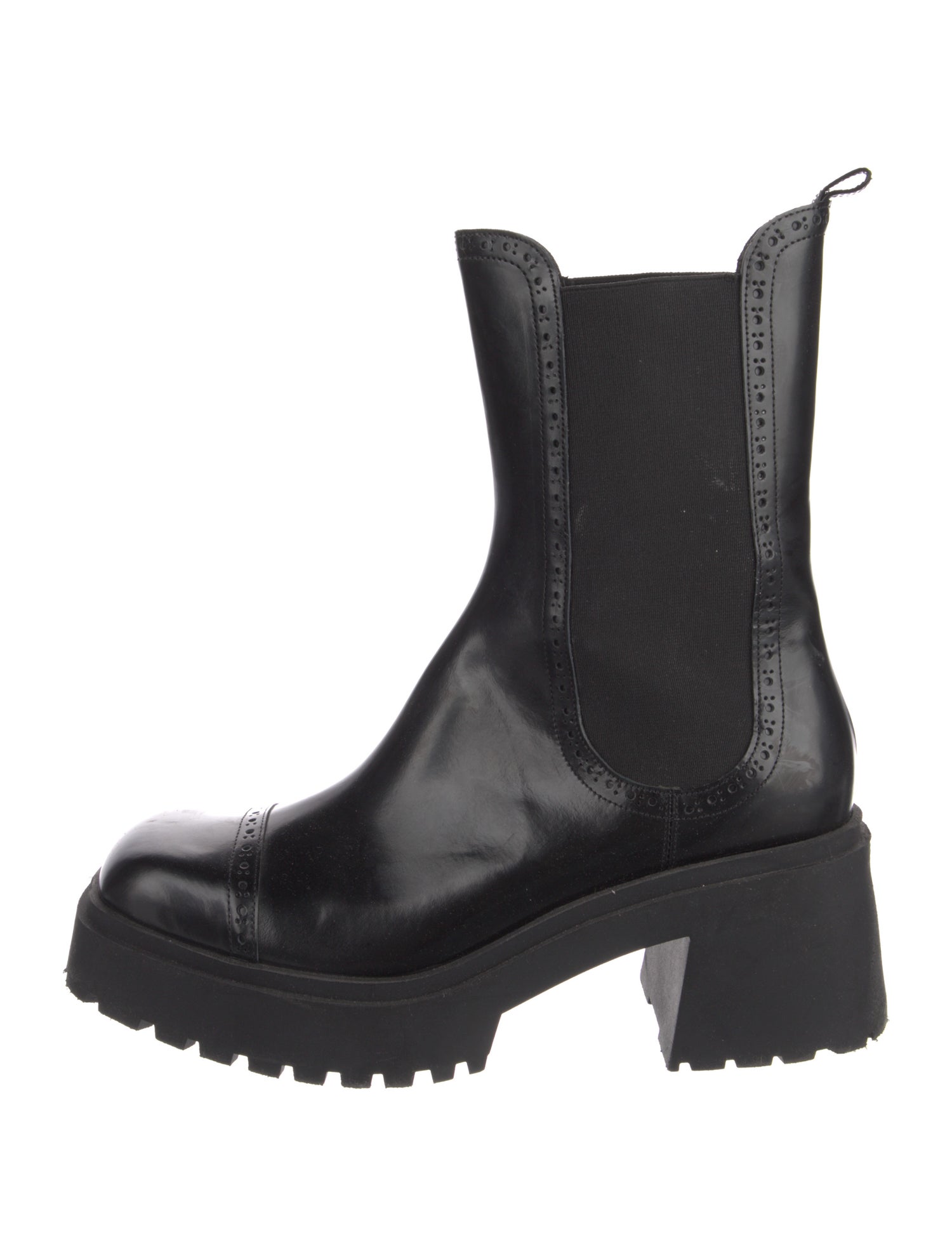 FRAME Patent Leather Chelsea Boots