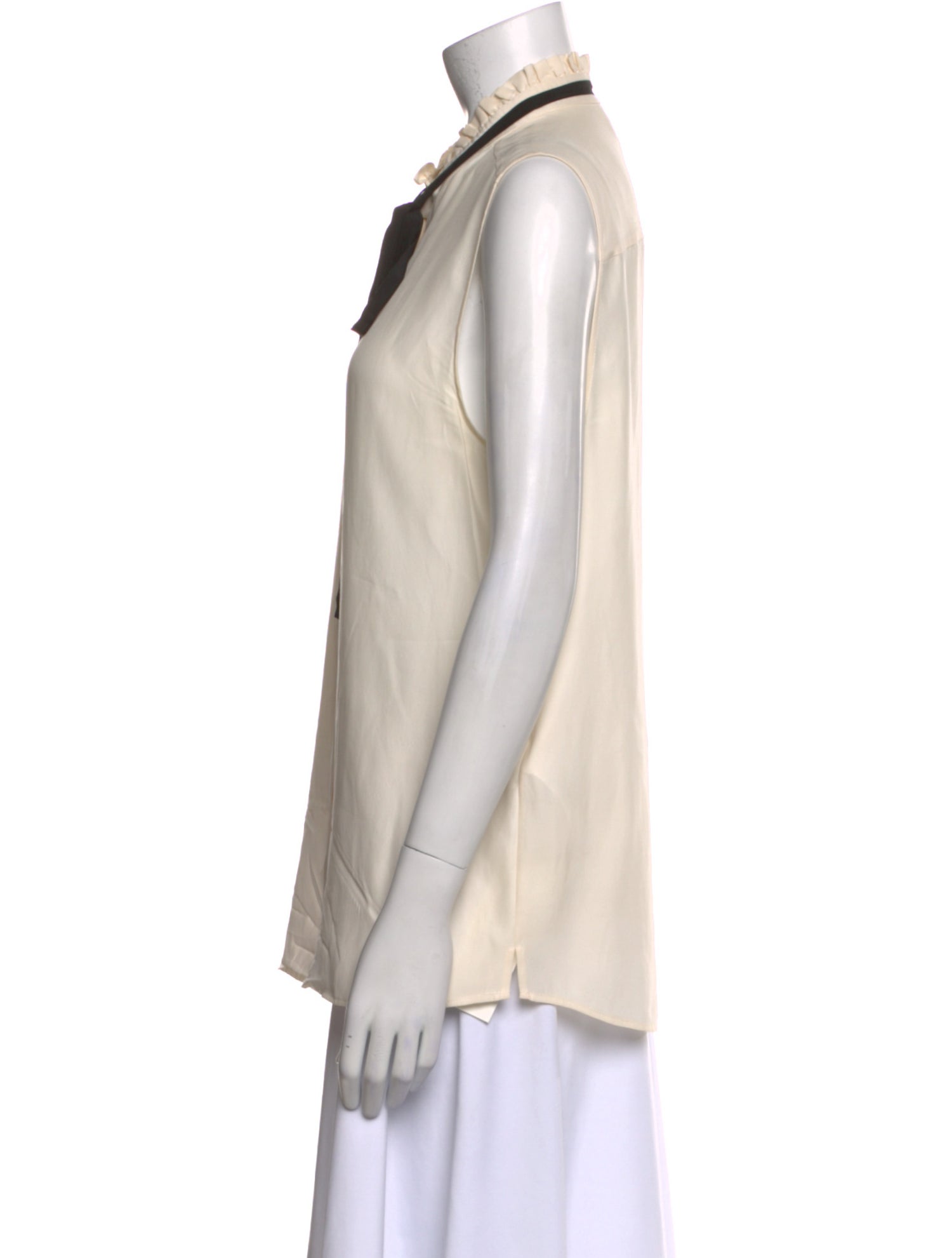 FRAME Silk V-Neck Top