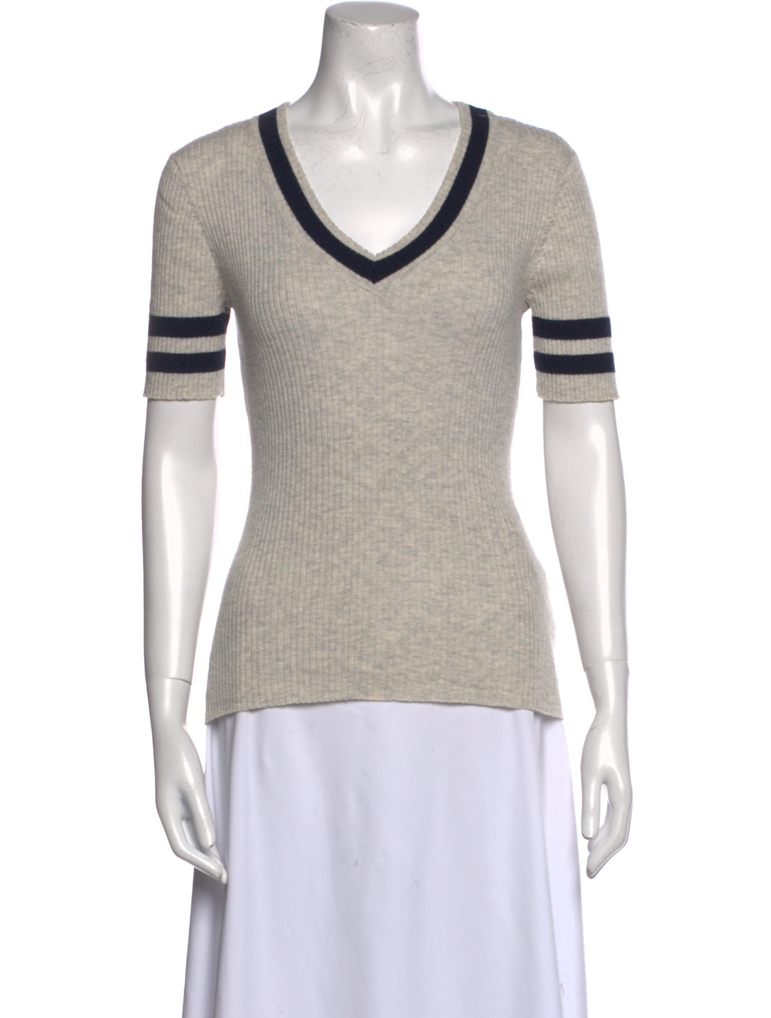 FRAME V-Neck Short Sleeve T-Shirt