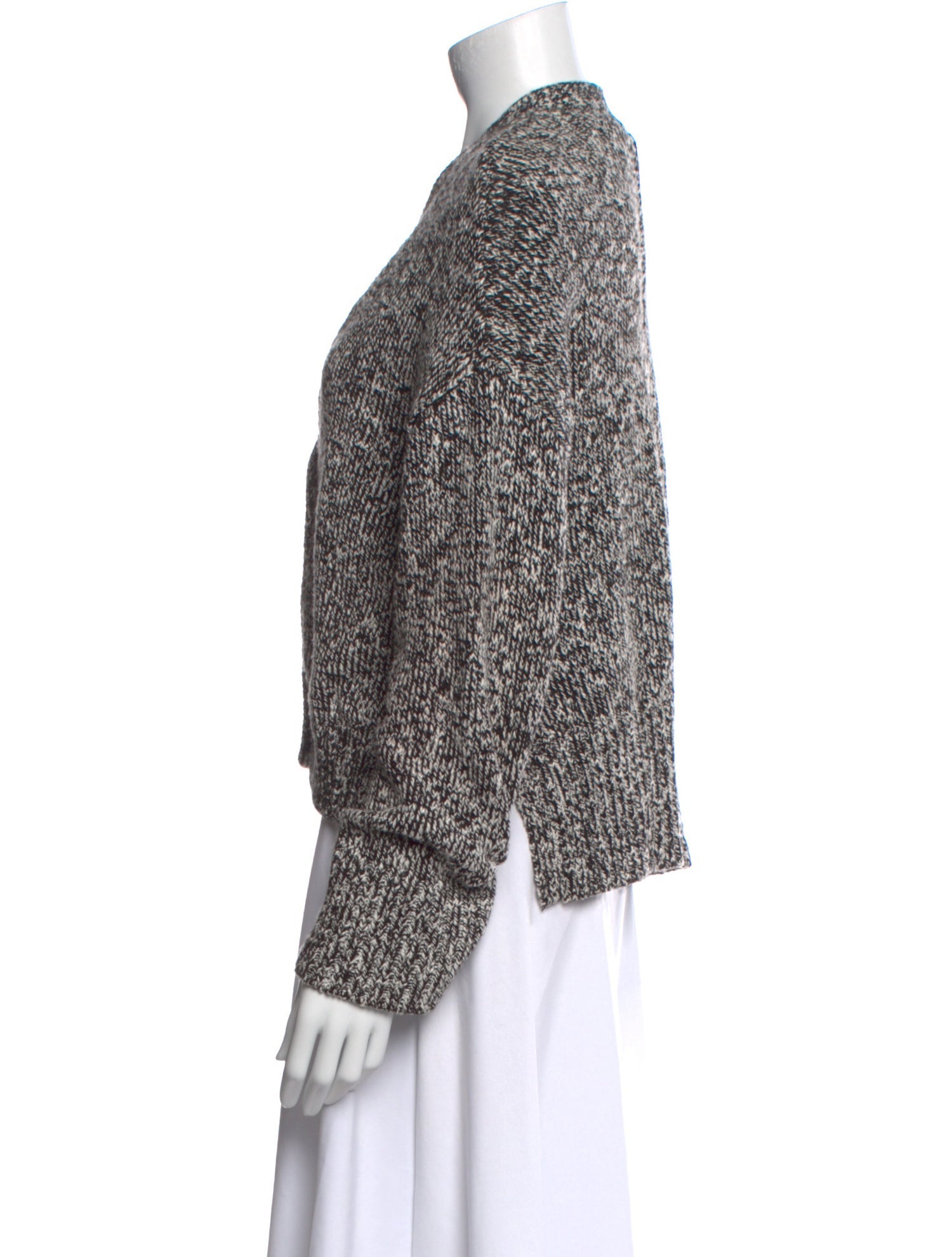 FRAME V-Neck Sweater