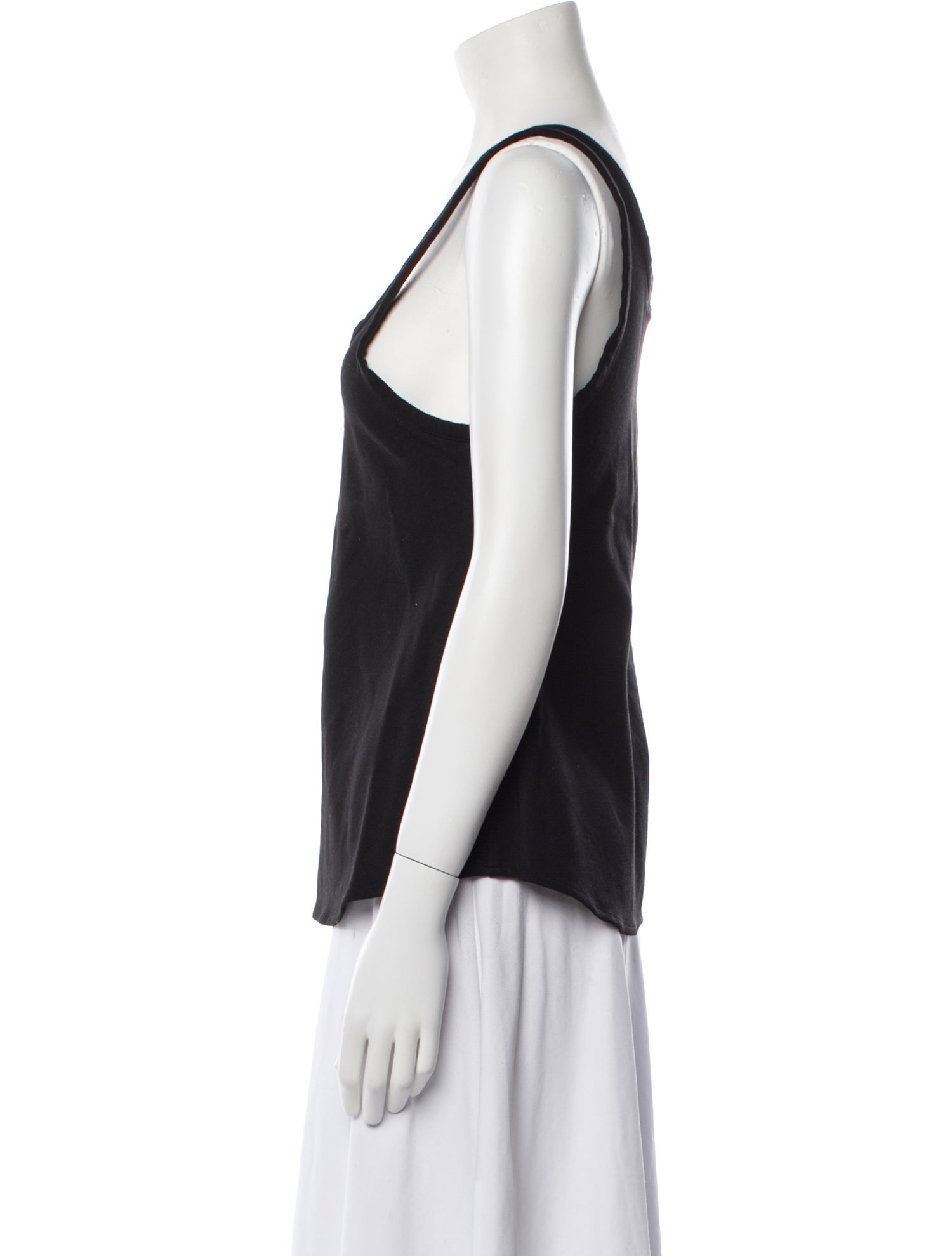 Fe Noel Scoop Neck Sleeveless Top