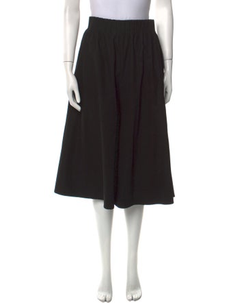 FFORME Knee-Length Shorts