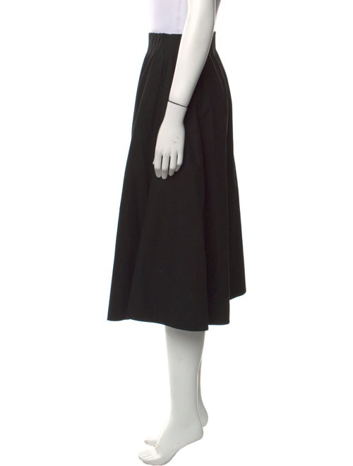 FFORME Knee-Length Shorts