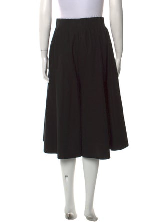 FFORME Knee-Length Shorts