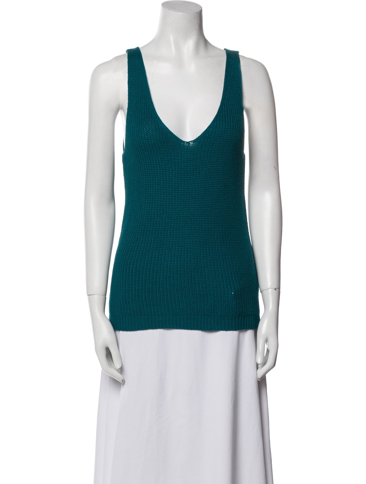 Fiorla V-Neck Sleeveless Top