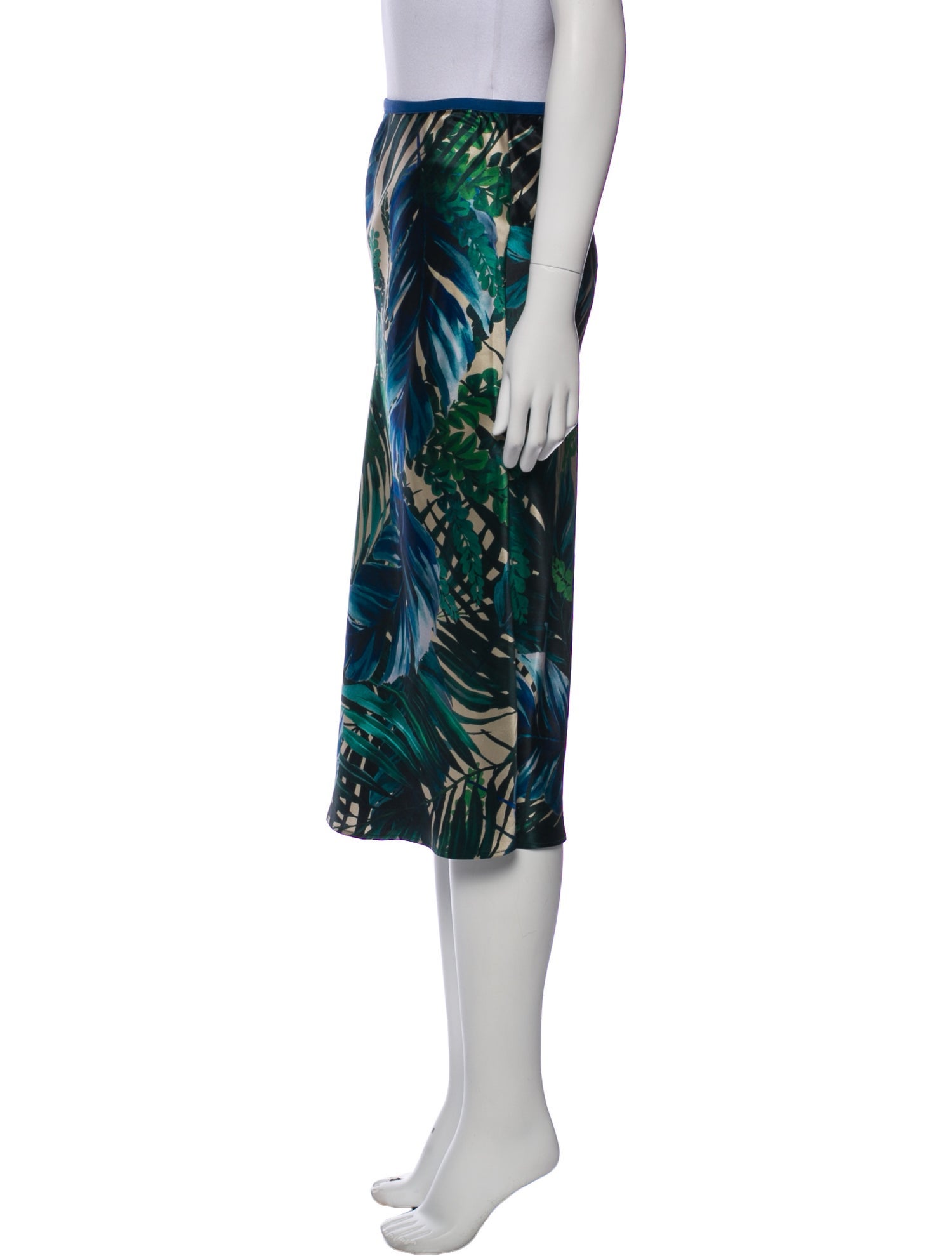 Fiorla Silk Knee-Length Skirt