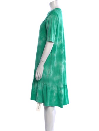 Finger In The Nose Crew Neck Knee-Length Dress