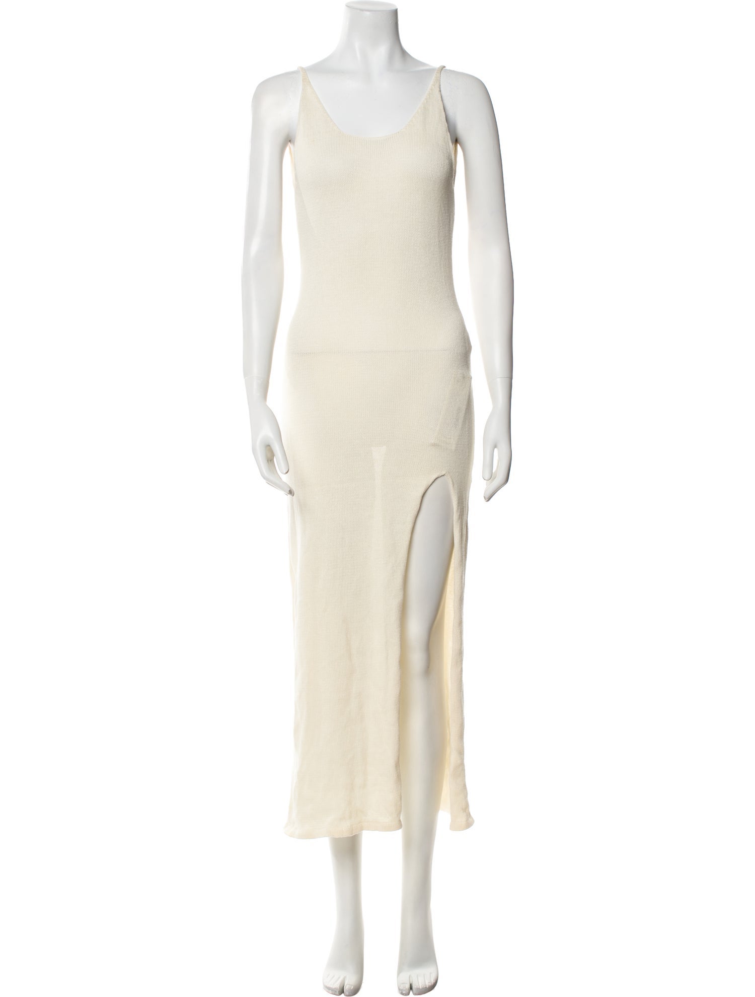 Flook/. Scoop Neck Long Dress