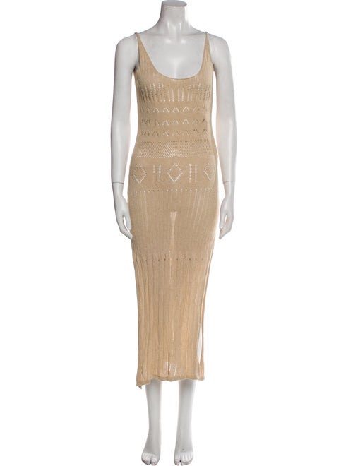 Flook/. Scoop Neck Long Dress