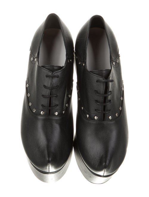 Flat Apartment Leather Studded Accents Mules