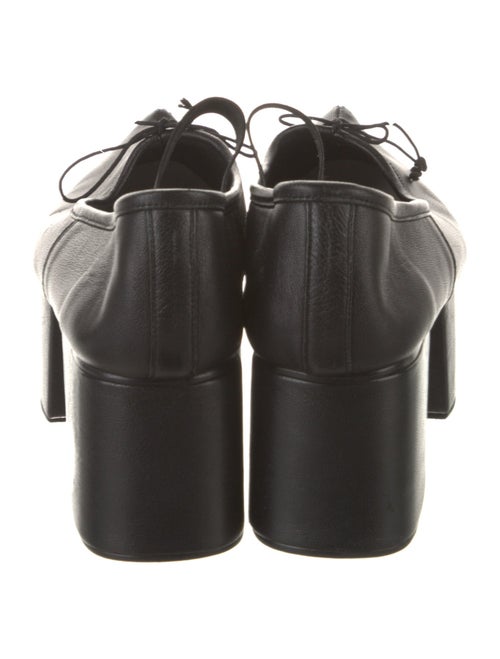 Flat Apartment Leather Mules