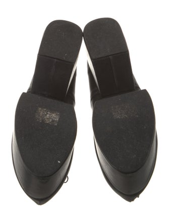 Flat Apartment Leather Mules