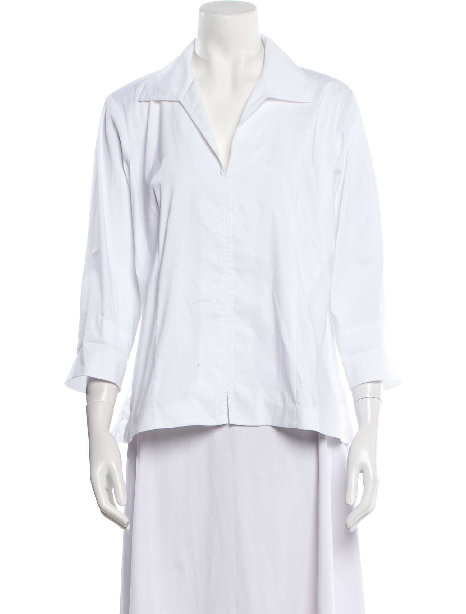 Finley V-Neck Three-Quarter Sleeve Button-Up Top