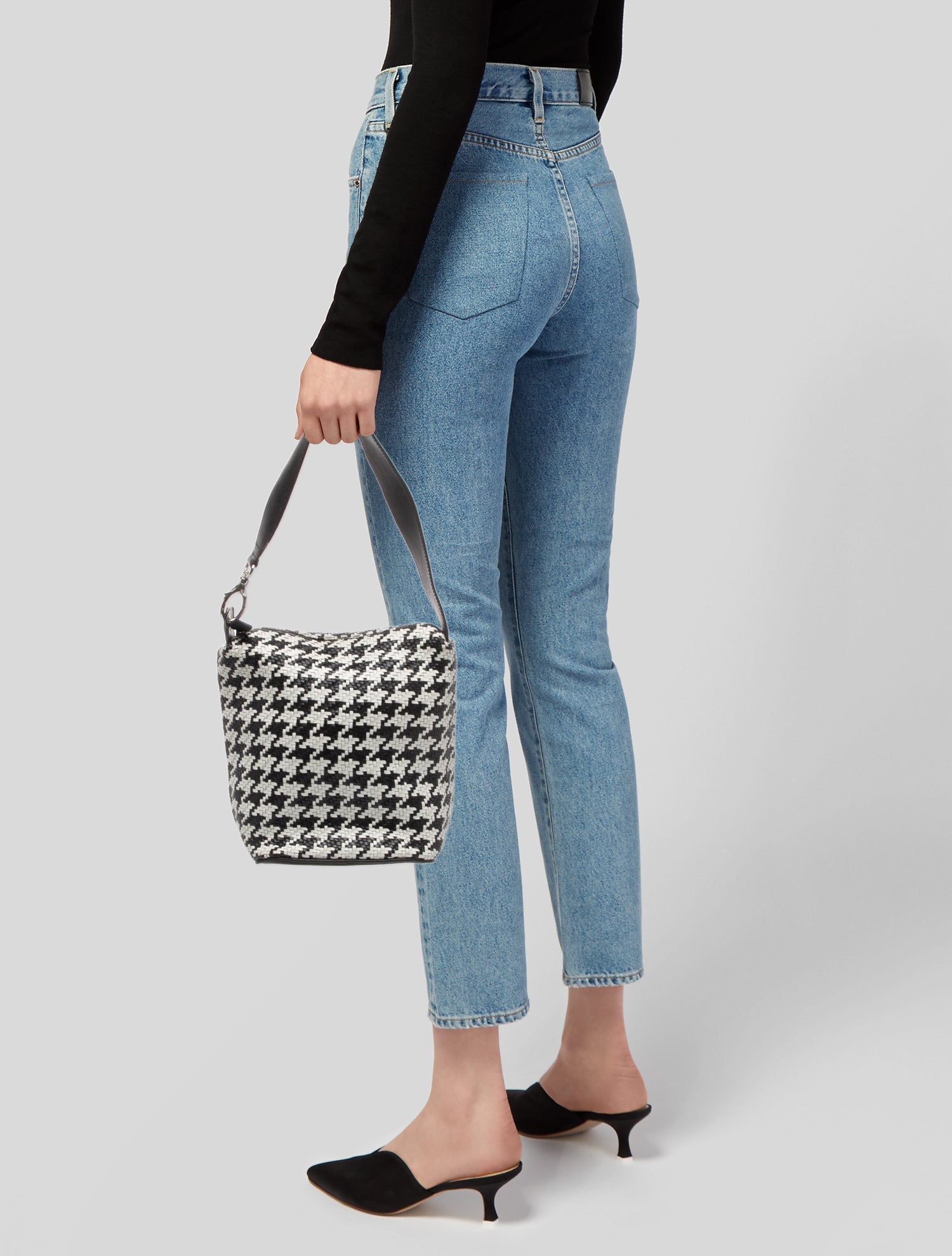 Falor Leather Shoulder Bag