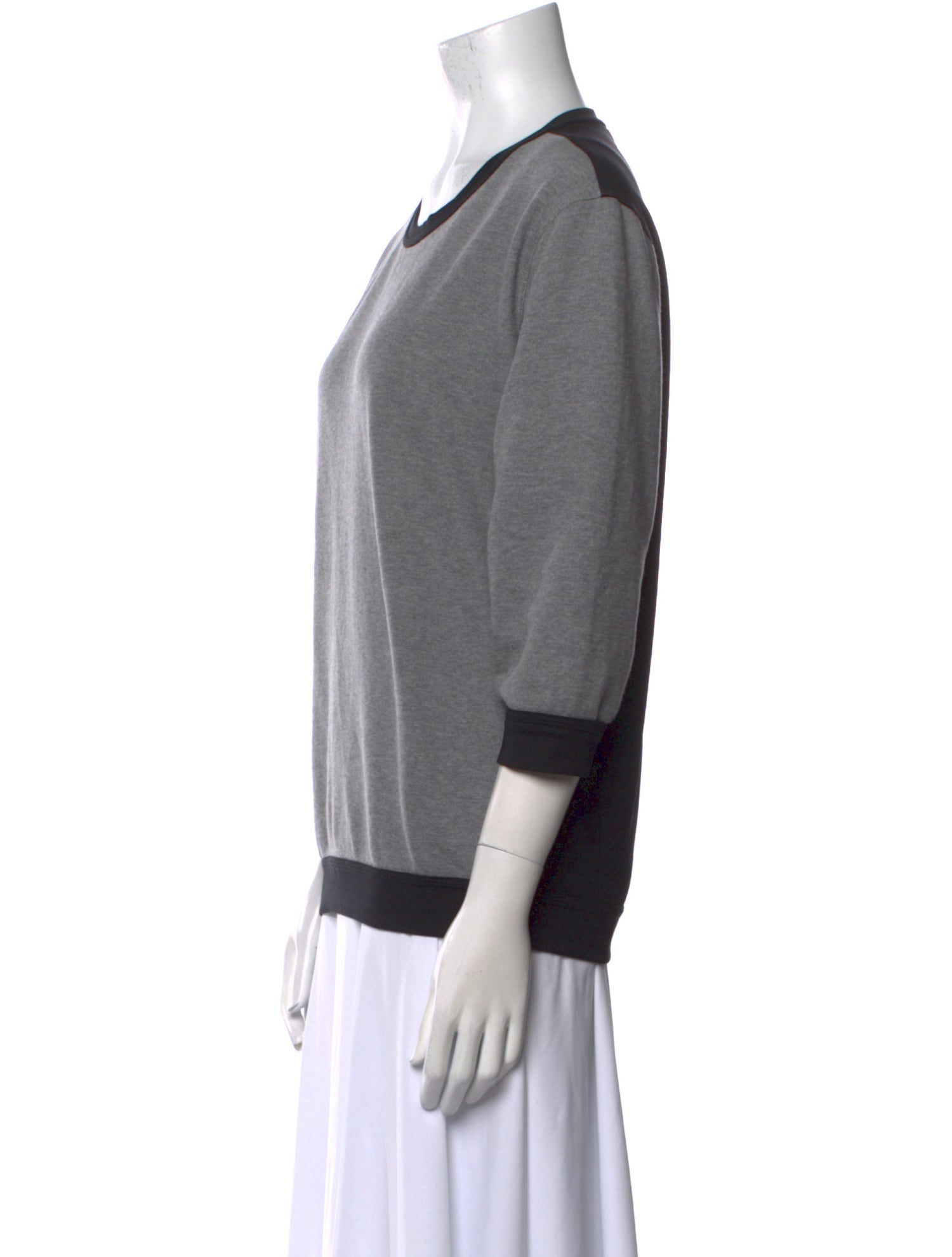 Frauenschuh Scoop Neck Three-Quarter Sleeve Sweatshirt