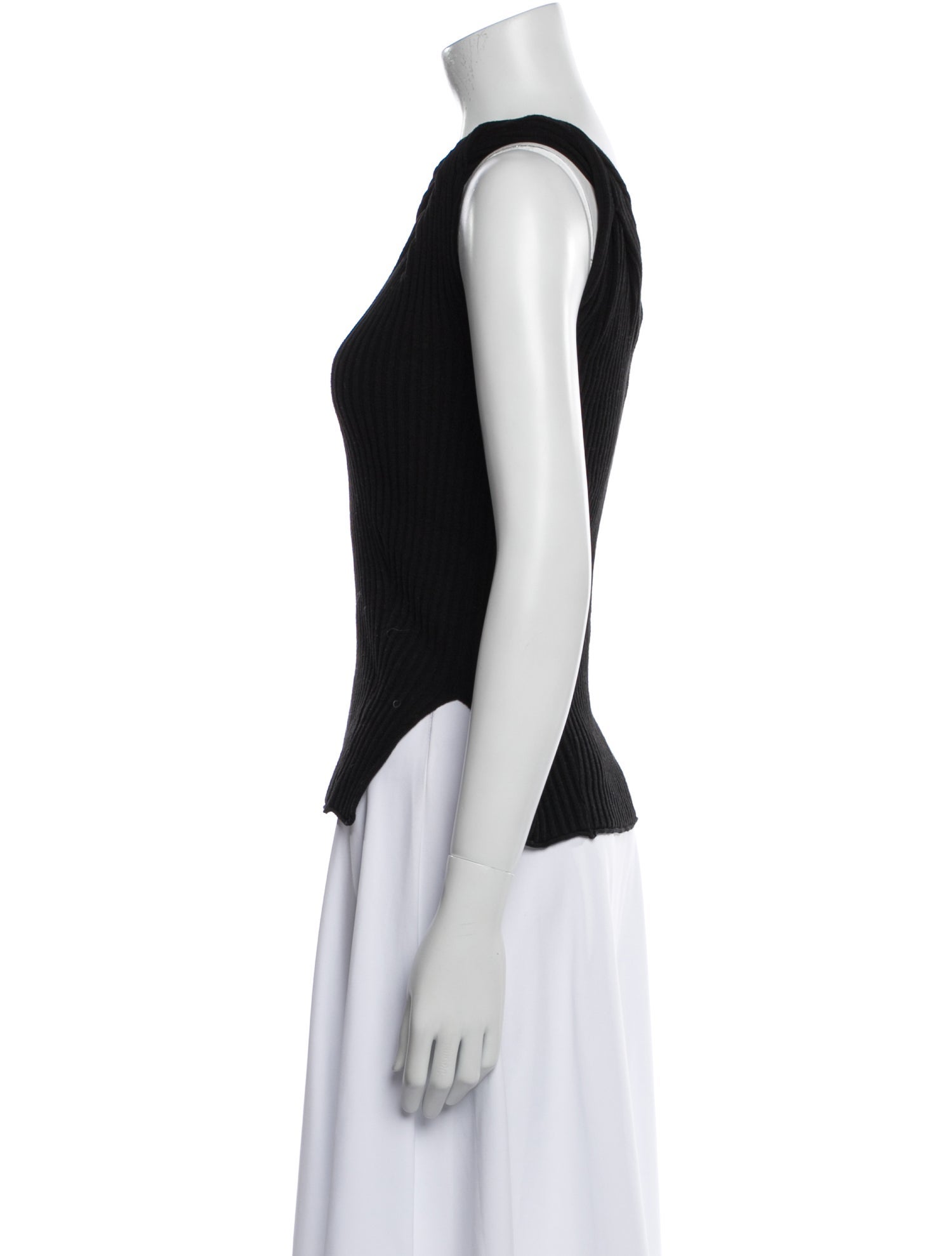 Faithfull The Brand V-Neck Sleeveless Top