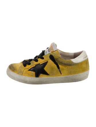 Golden Goose Low Top Sneakers