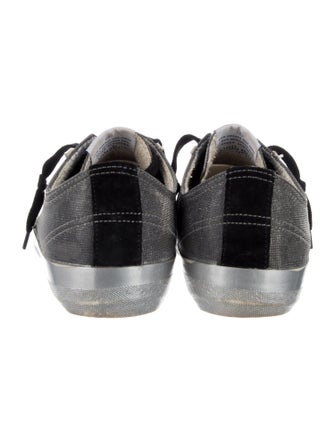 Golden Goose Sneakers